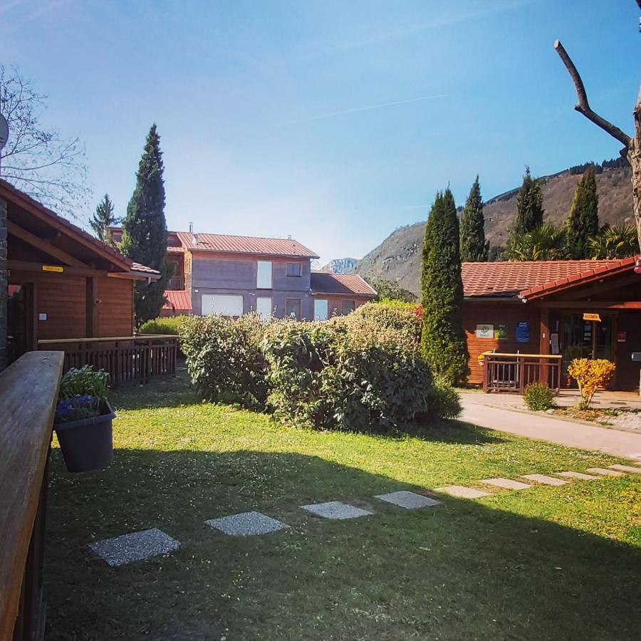 Aparthotel Le Hameau du Comté de Foix Mercus-Garrabet Exterior foto